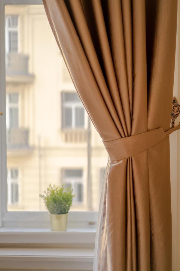 Exclusive Apartment With A View Of Prague Castle And Vltava River Eksteriør bilde